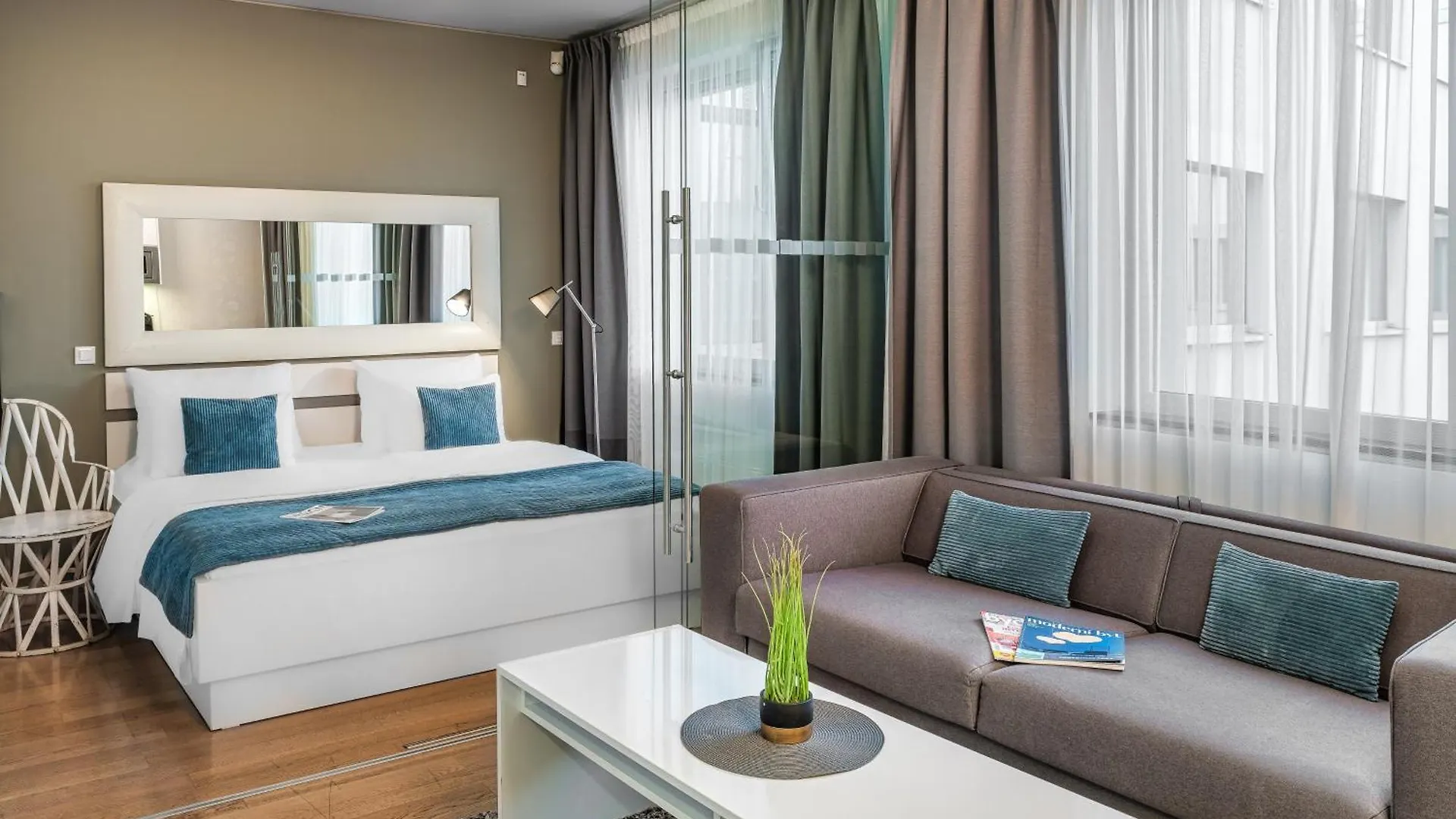 Vn3 Terraces Suites By Adrez Prague