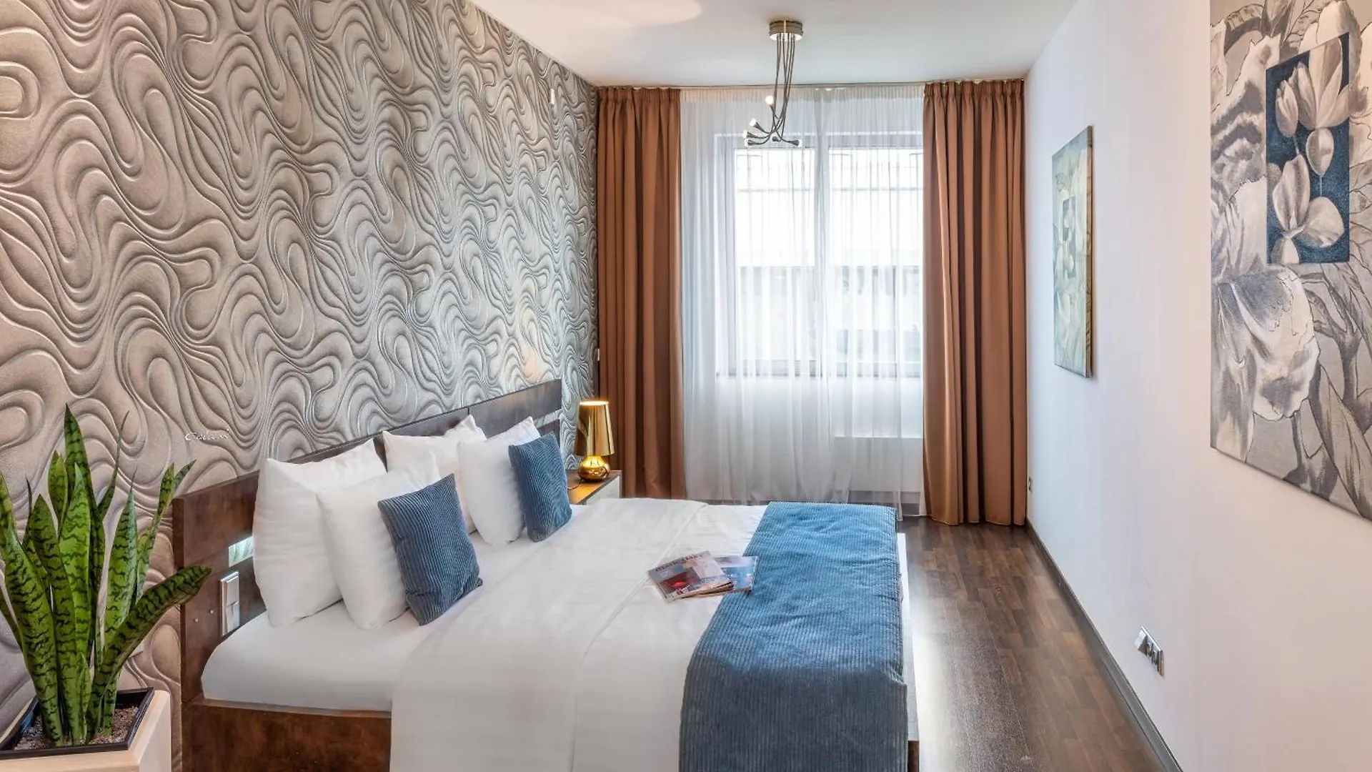 Vn3 Terraces Suites By Adrez Prague
